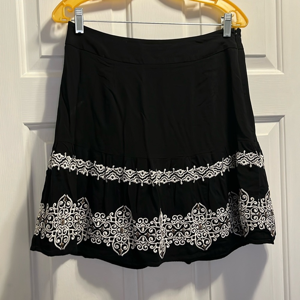A-line White House black market skirt